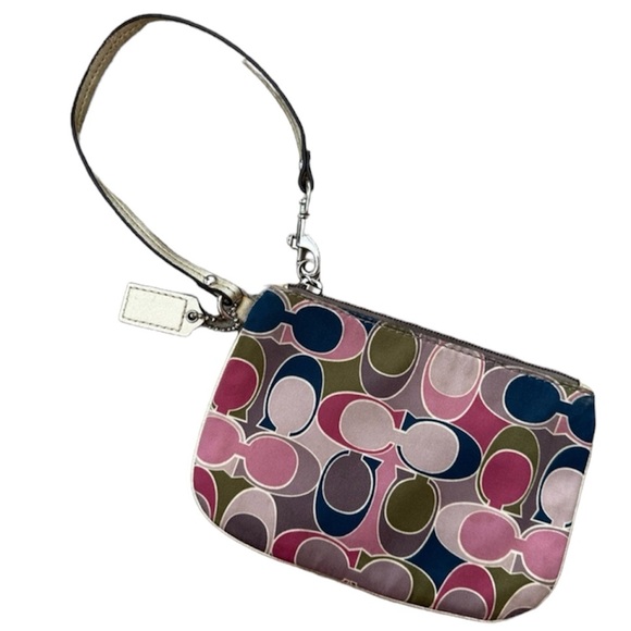 Coach Handbags - COACH Signature C Wristlet/Coin purse